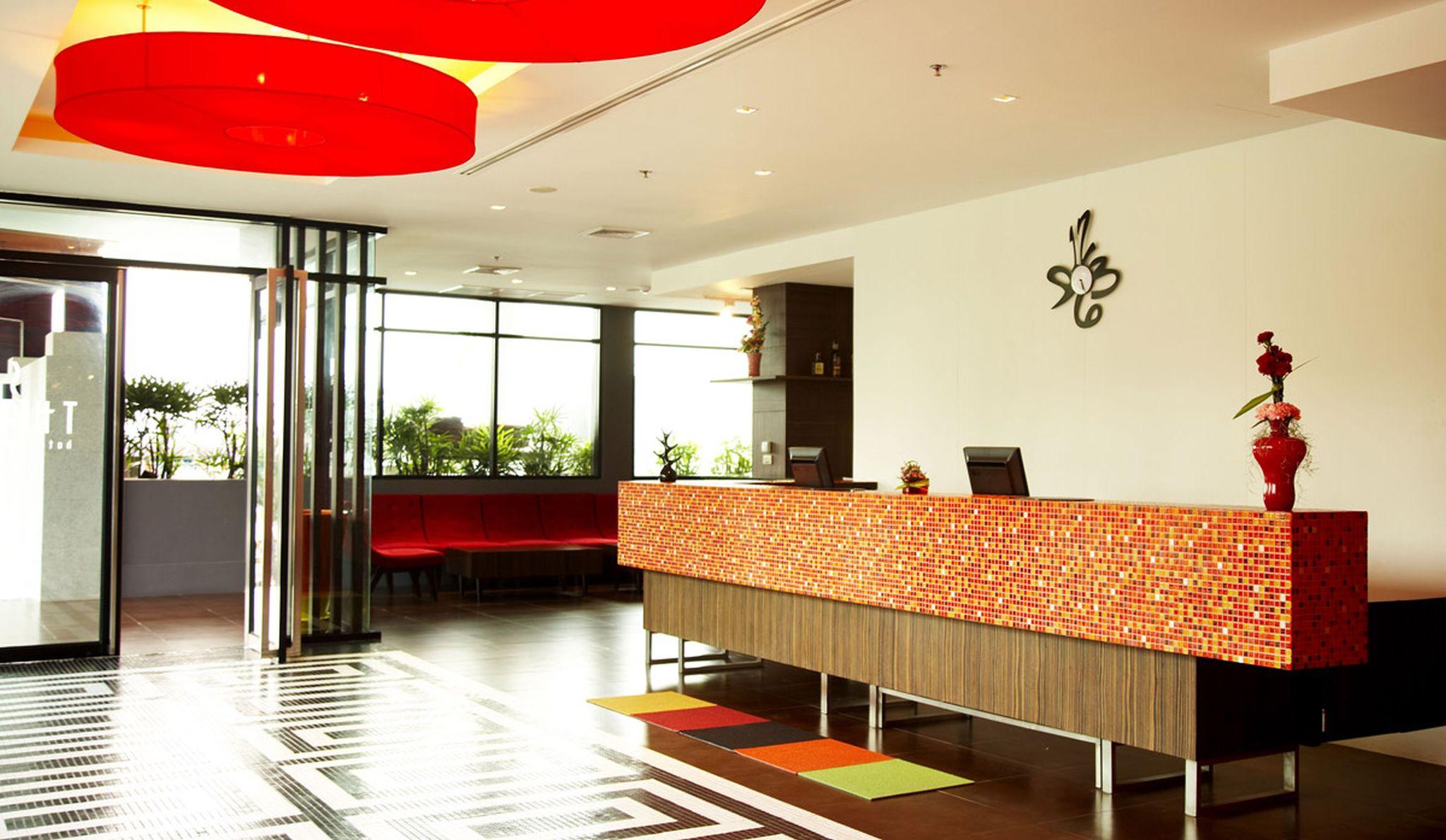 The Sez Hotel Bang Saen Luaran gambar